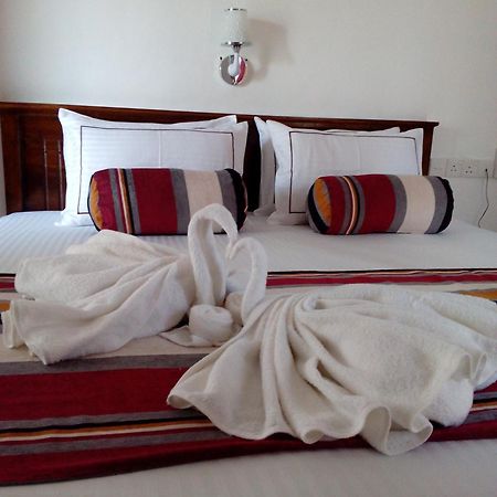 Hotel Moonstone Анурадхапура Экстерьер фото